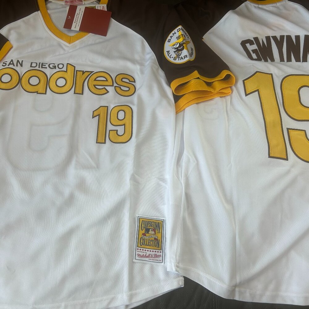 Mitchell and Ness SAN DIEGO PADRES TONY GWYNN Men’s JERSEY Sz M,L,XL,,2XL NWT